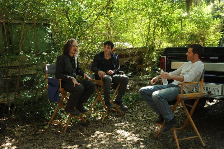 James Marsden, Sean Bridgers, and Robby Rasmussen in The Best of Me (2014)