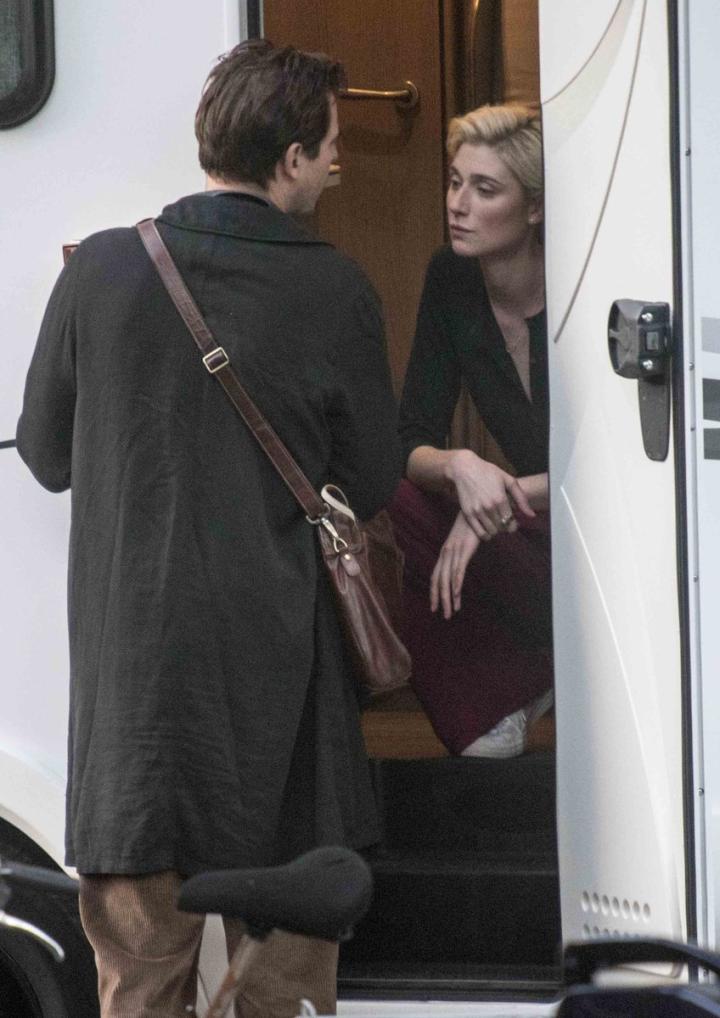 Claes Bang and Elizabeth Debicki in The Burnt Orange Heresy (2019)