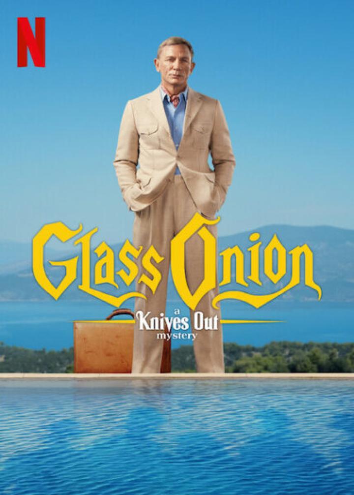 Daniel Craig in Glass Onion: A Knives Out Mystery (2022)