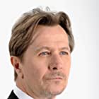 Gary Oldman به عنوان Gordon