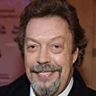 Tim Curry به عنوان Roger Corwin