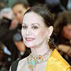 Claudine Auger به عنوان Isadora Klein
