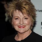 Brenda Blethyn به عنوان Grace Turner