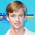 Mason Gamble به عنوان Younger Vincent