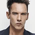 Jonathan Rhys Meyers به عنوان Valentine