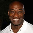 Michael Clarke Duncan به عنوان Commander Vachir