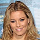 Elizabeth Banks به عنوان Lucy