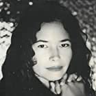 Angela Alvarado به عنوان Ms. Barnes