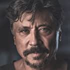 Carlos Bardem به عنوان Drago
