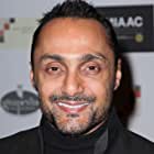 Rahul Bose به عنوان Manav