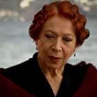 Meral Çetinkaya به عنوان Zühre