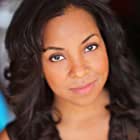 Stacie Davis به عنوان Langley