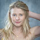 Emilie de Ravin به عنوان Belle French