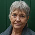 Shirley Dixon به عنوان Mrs. Darcy