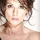 Lexa Doig به عنوان Sonya Valentine