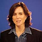 Polly Draper به عنوان Sally