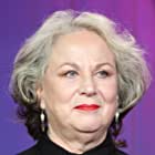 Pam Ferris به عنوان Queen Victoria