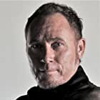 Bart Fouche به عنوان Gary - Ben's Boss