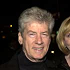 Paul Gleason به عنوان Richard Vernon