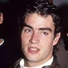 Rodney Harvey به عنوان Gary