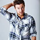 Sam Huntington به عنوان Ox
