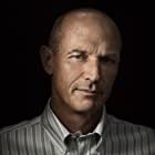 Toby Huss به عنوان Edward Dickinson