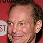 Bill Irwin به عنوان Cary Loudermilk