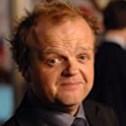 Toby Jones به عنوان Claudius Templesmith