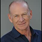 Michael Mantell به عنوان Stewart