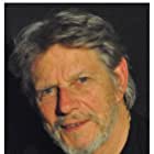Roger Newcombe به عنوان Radio Newsreader