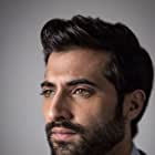 Akshay Oberoi به عنوان Raza