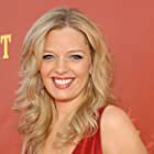 Melissa Peterman به عنوان Lauren Voss
