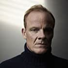 Alistair Petrie به عنوان Heaton