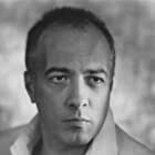 Edward Platt به عنوان Victor Larrabee