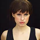 Jemima Rooper به عنوان Ellie