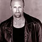 Mark Sivertsen به عنوان Bennett