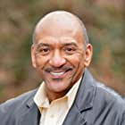 Tony Vaughn به عنوان Mr. Lewis