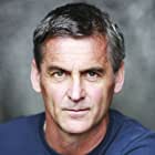 Nigel Whitmey به عنوان Lieutenant