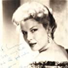 Jean Willes به عنوان Mrs. Bergdorf