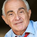 Ray Xifo به عنوان Reuben's Butler