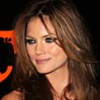 Mini Anden به عنوان Sarah