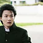 Ryûnosuke Kamiki به عنوان Taki Tachibana