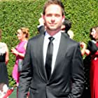 Patrick J. Adams به عنوان Mike Ross
