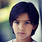 Julian Obradors به عنوان Tyler Leander