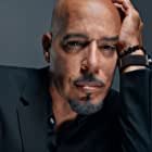Roberto 'Sanz' Sanchez به عنوان Roberto