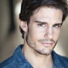 Edward Finlay به عنوان Agent Dunn