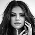 Selena Gomez به عنوان Mabel Mora