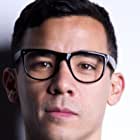 Conrad Ricamora به عنوان Will