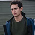 Max Minghella به عنوان Nick Blaine