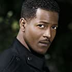 Corey Reynolds به عنوان Sheriff Mike Thompson